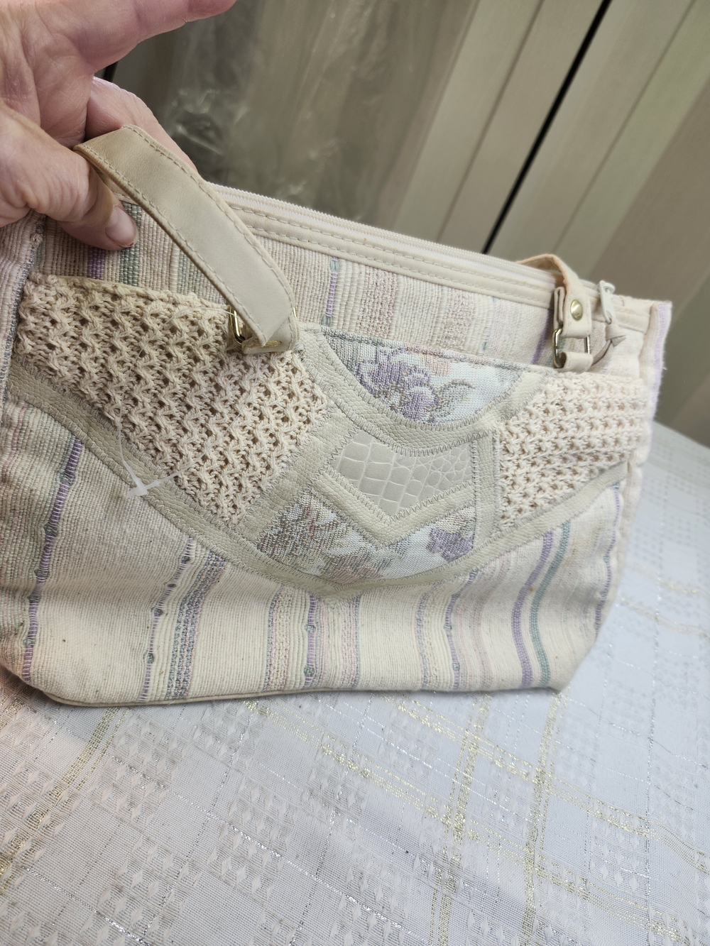 VINTAGE Cream Patchwork Shoulder Bag with Floral Inset